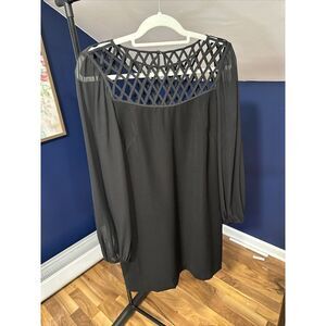 WHITE HOUSE BLACK MARKET Womens Size 6 Black Sheer Sleeves, CrissCross Neck Line